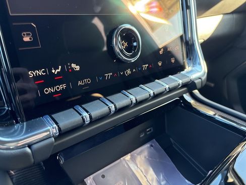 New 2026 GMC Yukon Elevation image 38