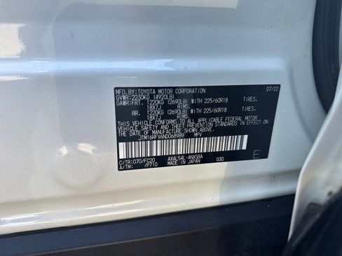 Used 2022 Toyota RAV4 SE image 29