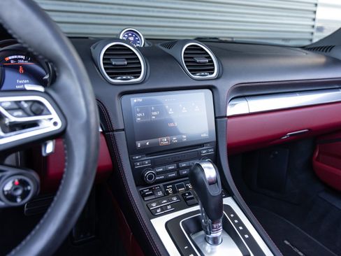 Certified 2021 Porsche 718 Boxster GTS image 17