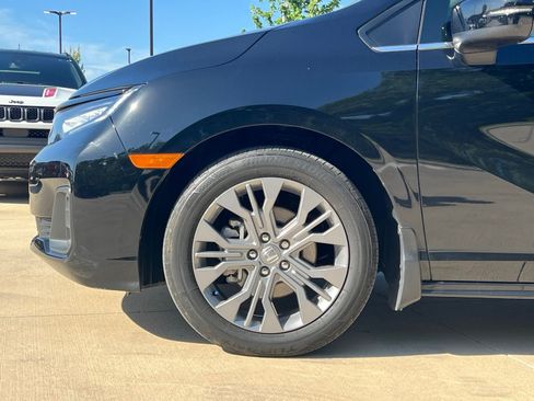 Used 2025 Honda Odyssey Touring image 8