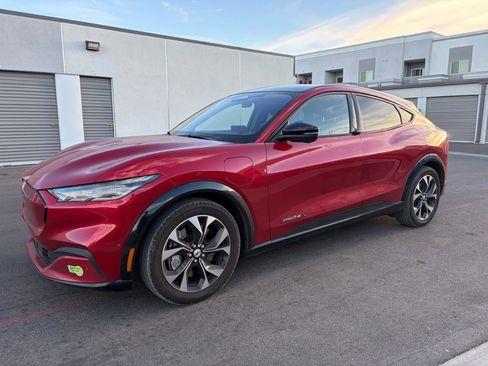 Used 2021 Ford Mustang Mach-E Premium image 2