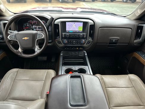 Used 2015 Chevrolet Silverado 2500 LTZ w/ LTZ Plus Package image 3