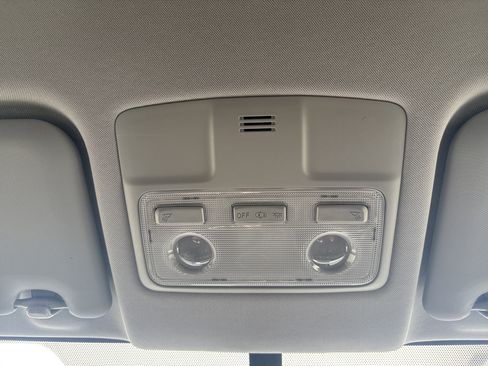 Used 2014 Toyota RAV4 LE image 23