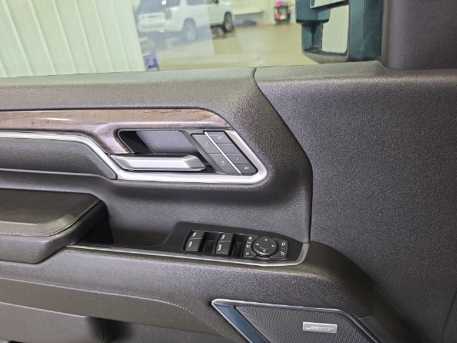 Used 2024 Chevrolet Silverado 3500 LTZ w/ LTZ Plus Package AWD/4WD image 20