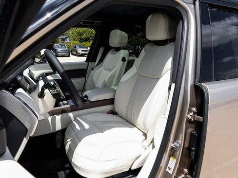 New 2026 Land Rover Range Rover Long Wheelbase SE AWD/4WD image 40