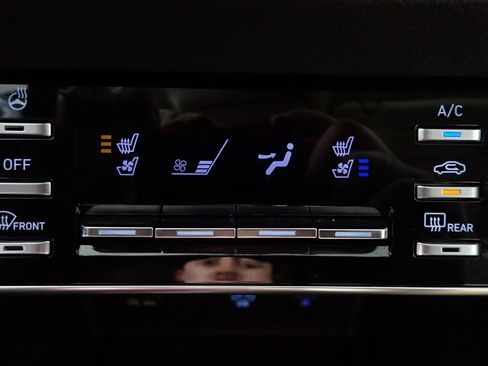 Used 2020 Hyundai Sonata Limited image 6