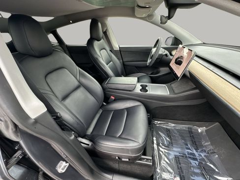 Used 2022 Tesla Model Y Performance AWD/4WD image 24