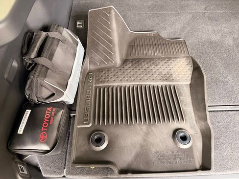 Used 2025 Toyota Land Cruiser AWD/4WD image 9