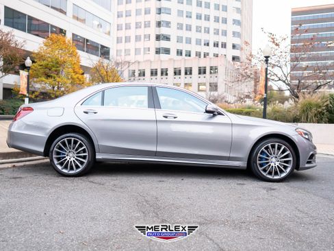 Used 2015 Mercedes-Benz S 550 Sedan w/ Sport Package w/ Sport Package image 8