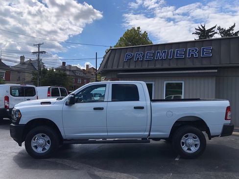 Used 2024 RAM 2500 Tradesman w/ Protection Group AWD/4WD image 3