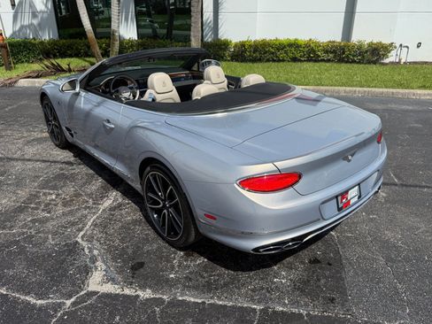 Used 2020 Bentley Continental GT V8 AWD/4WD image 14