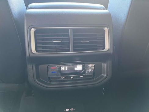 New 2026 Volkswagen Atlas SE FWD image 24