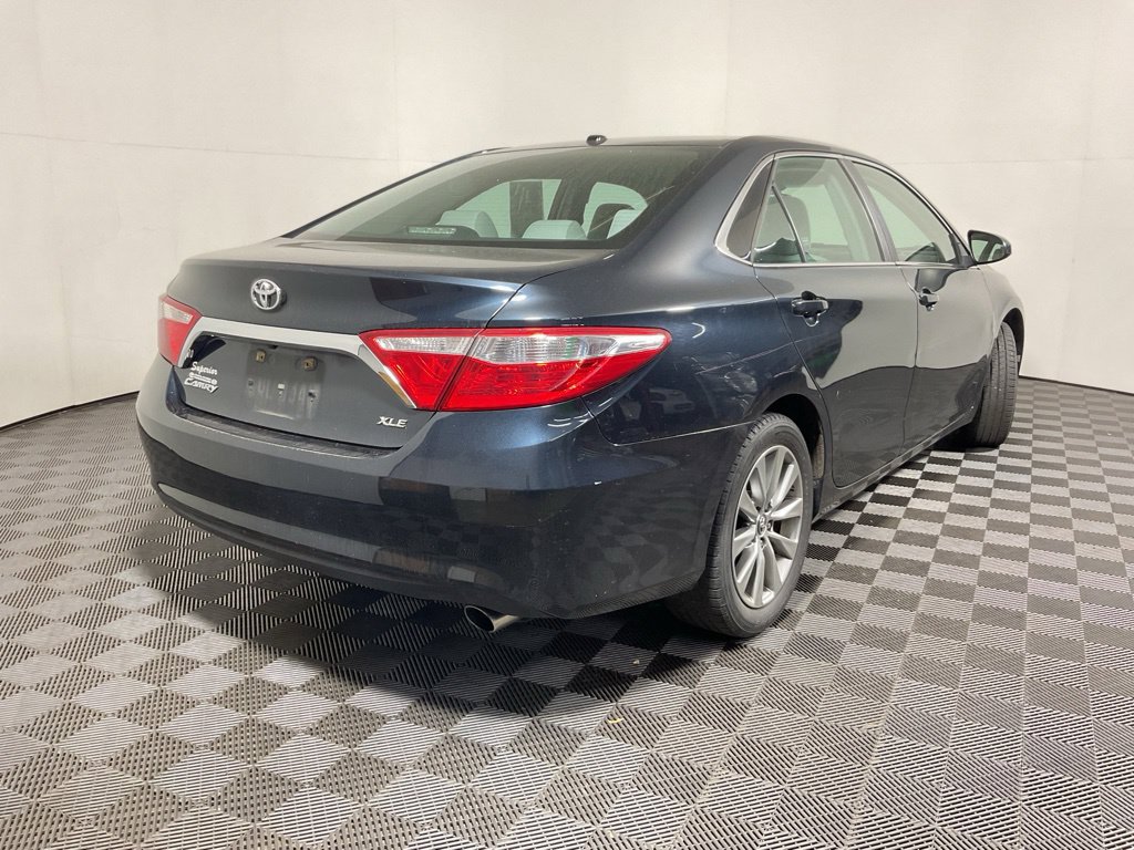 Used 2017 Toyota Camry XLE w/ Convenience Package FWD image 15