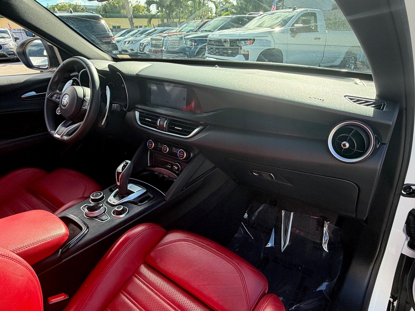 Used 2024 Alfa Romeo Stelvio Sprint RWD image 19