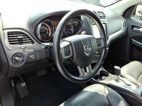 Used 2019 Dodge Journey Crossroad FWD image 8