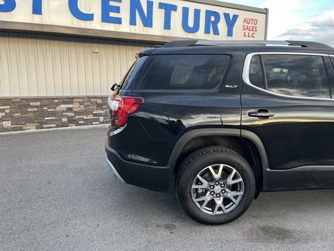 Used 2023 GMC Acadia SLT image 12