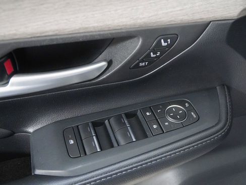 Used 2024 Toyota Grand Highlander Platinum image 20