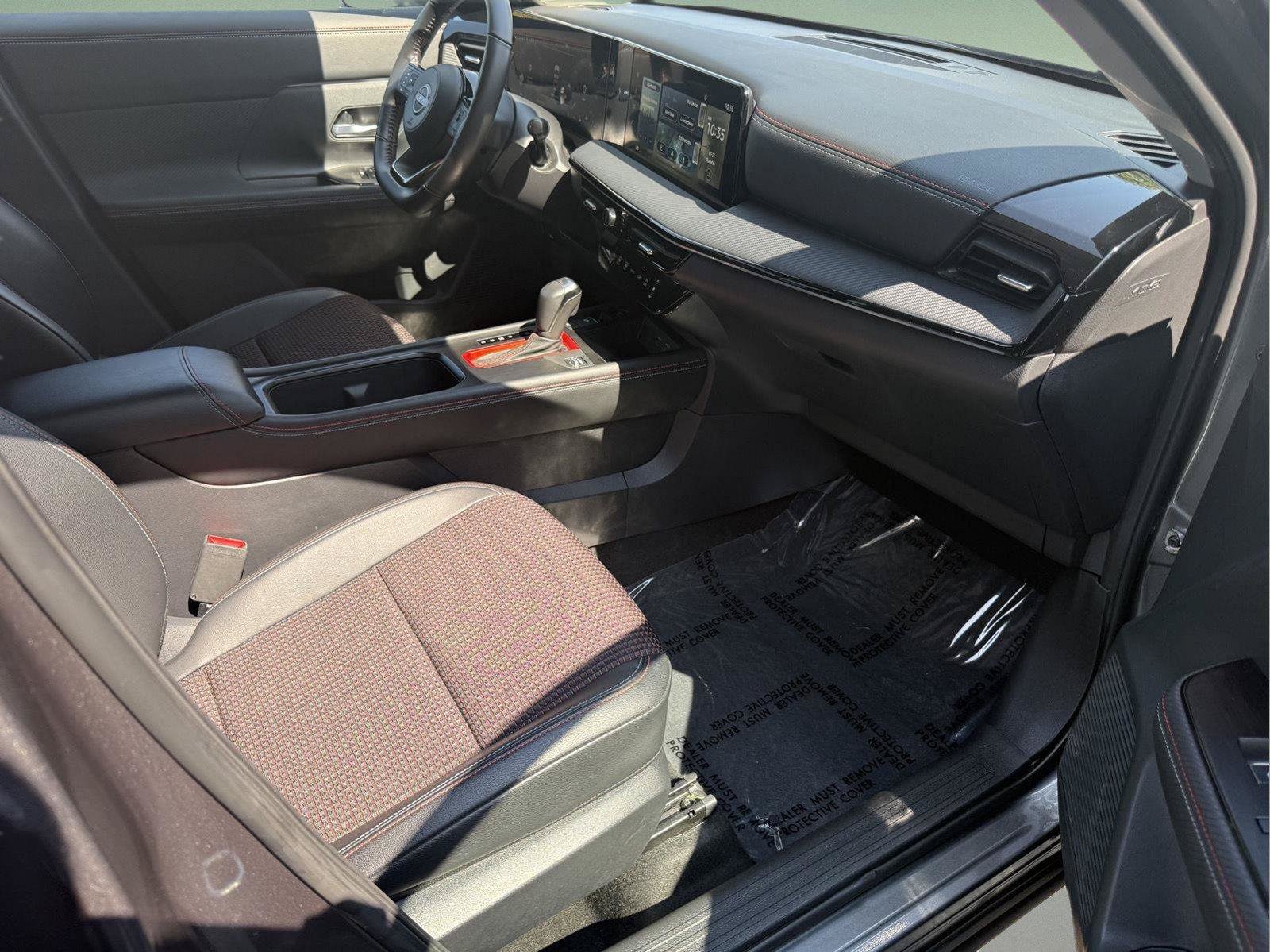 Used 2025 Nissan Kicks SR AWD/4WD image 19