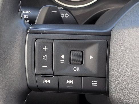 Used 2026 Nissan Rogue SV w/ SV Premium Package FWD image 25