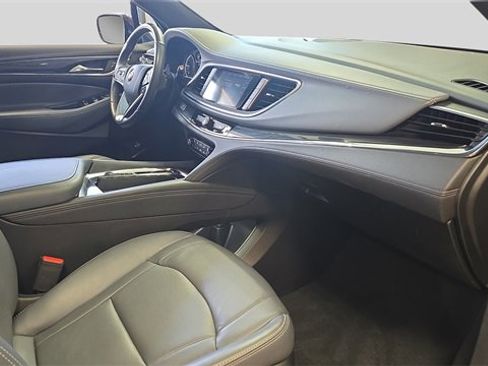Used 2023 Buick Enclave Essence w/ LPO, Touring Package image 13