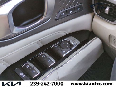 Certified 2023 Kia Sorento SX Prestige w/ Panoramic Sunroof Package image 27