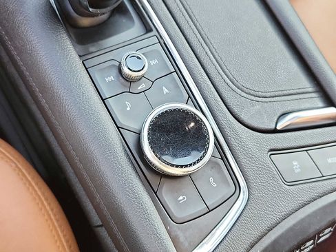 Used 2021 Cadillac XT5 Premium Luxury image 24