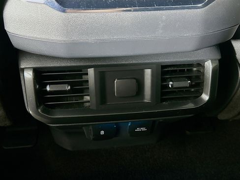 Used 2022 Ford F150 XLT w/ Equipment Group 302A High image 27