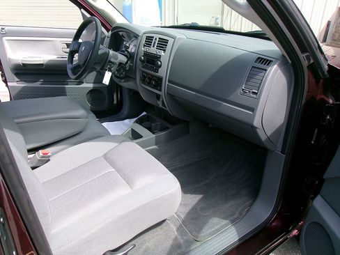 Used 2005 Dodge Dakota SLT w/ Trailer Tow Group image 9