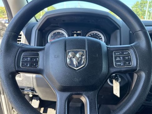 Used 2017 RAM 1500 Express image 12