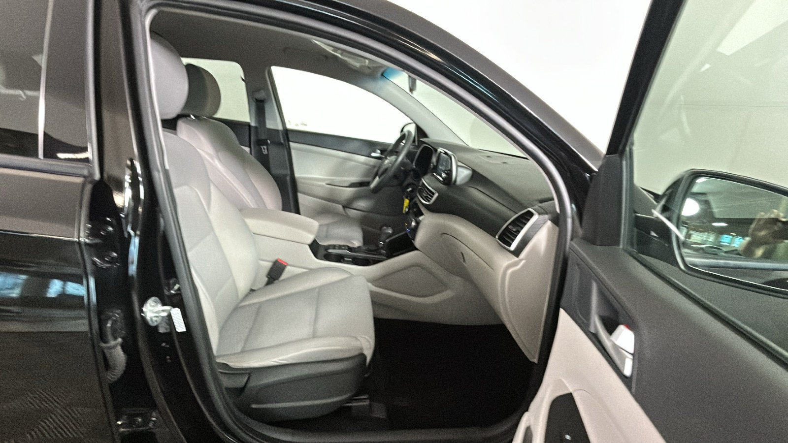 Used 2021 Hyundai Tucson SE FWD image 34
