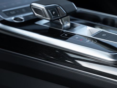 New 2026 Audi Q8 Premium image 13