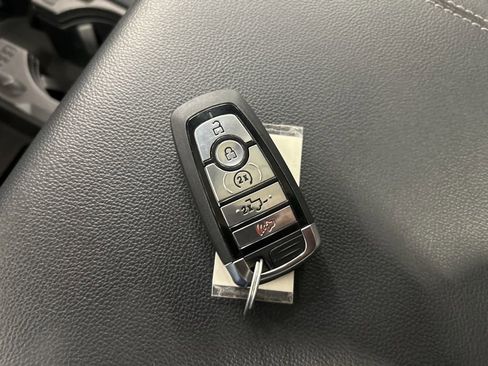 Certified 2024 Ford F250 Lariat w/ Lariat Ultimate Package image 30