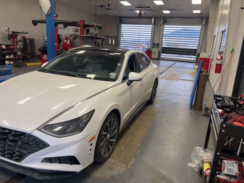 Used 2022 Hyundai Sonata Limited w/ Cargo Package image 3