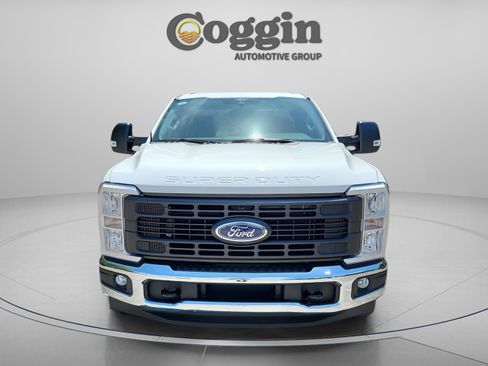 New 2025 Ford F250 XL w/ 360-Degree Camera Package image 8