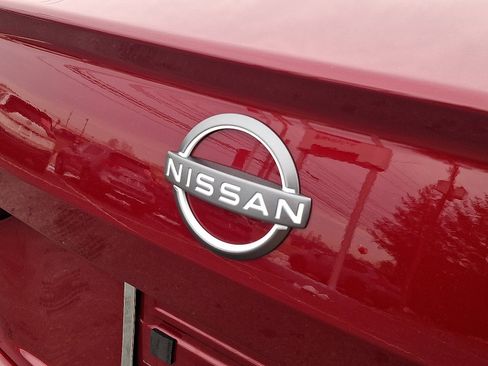 Certified 2025 Nissan Altima 2.5 SR image 29