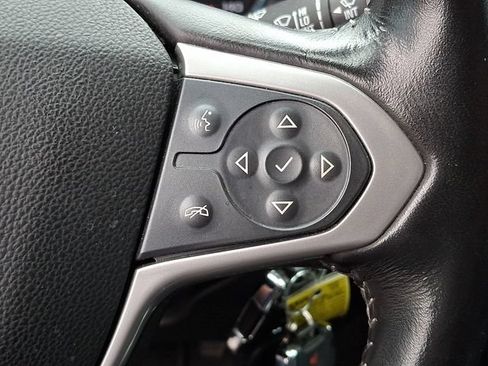 Used 2022 Chevrolet Colorado ZR2 AWD/4WD image 17