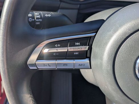 Used 2019 MAZDA MAZDA3 Sedan FWD image 20