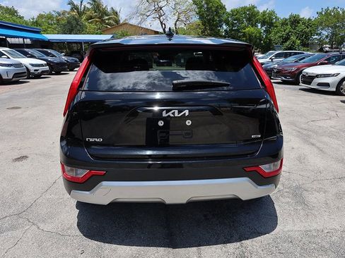 Used 2024 Kia Niro LX FWD image 9