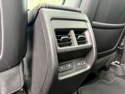 Used 2023 Cadillac XT4 Premium Luxury image 30