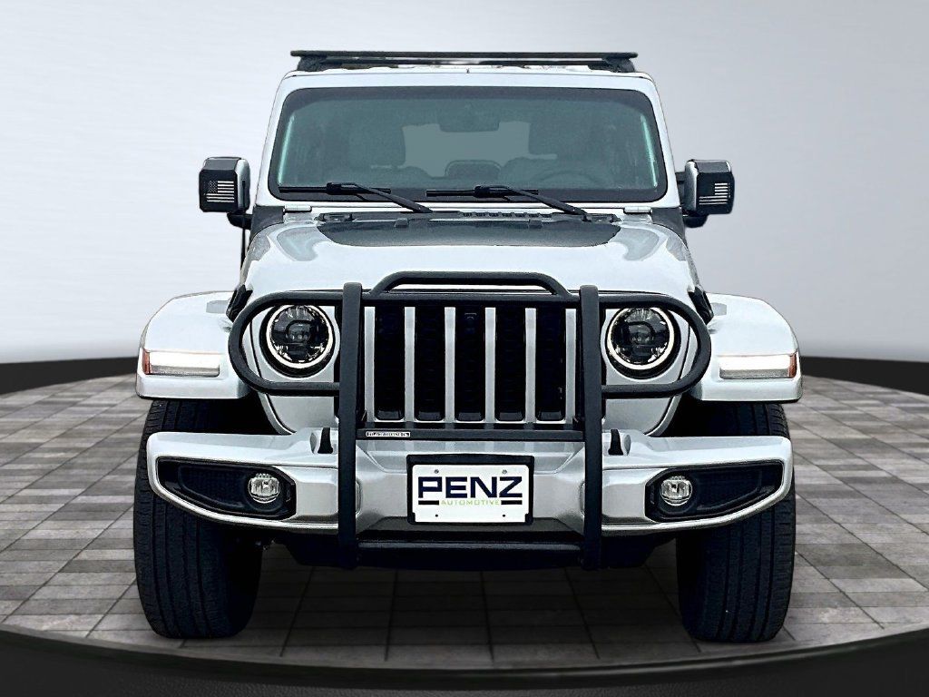 Used 2023 Jeep Wrangler Unlimited Sahara AWD/4WD image 2