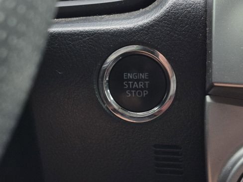 Used 2022 Toyota 4Runner SR5 image 21