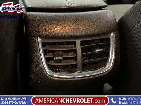 Used 2023 Chevrolet Malibu LT FWD image 16