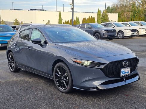New 2026 MAZDA MAZDA3 Hatchback w/Premium Plus Pkg image 3