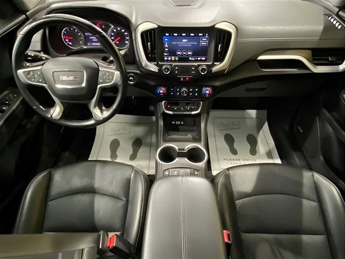 Used 2022 GMC Terrain SLT w/ Infotainment Package II image 17