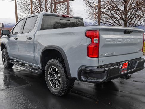Used 2024 Chevrolet Silverado 1500 ZR2 w/ Technology Package image 6