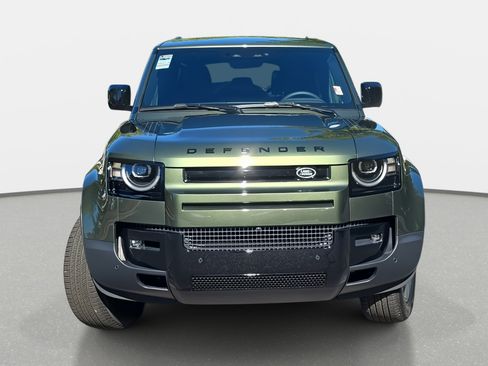 New 2026 Land Rover Defender 110 S image 2