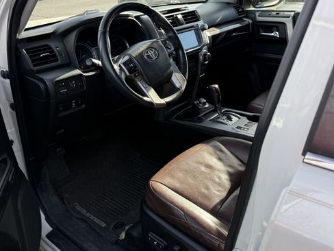 Used 2017 Toyota 4Runner Limited image 3