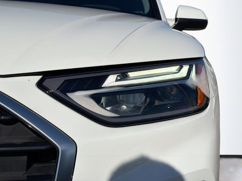 Certified 2023 Audi Q5 2.0T Premium w/ Convenience Package image 9