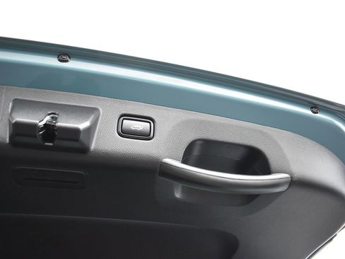 Certified 2025 Kia Seltos EX w/ EX Sunroof Package image 28