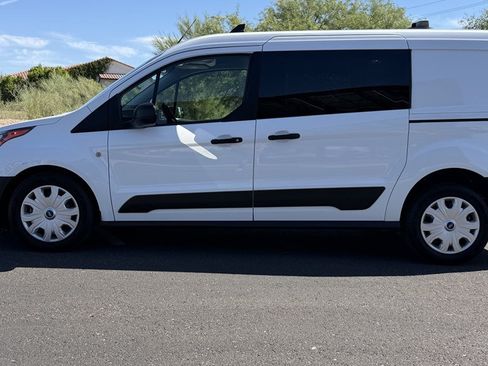 Used 2023 Ford Transit Connect XL FWD image 2